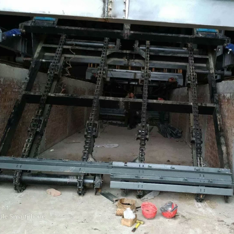 ���b�F(xi��n)��(ch��ng)