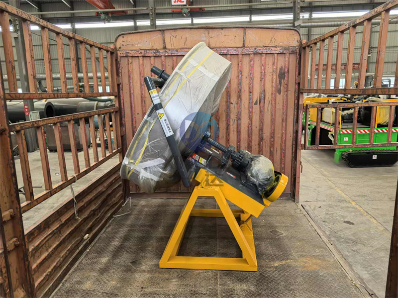 不銹鋼材質(zhì)的圓盤造粒機(jī)發(fā)貨現(xiàn)場(chǎng)